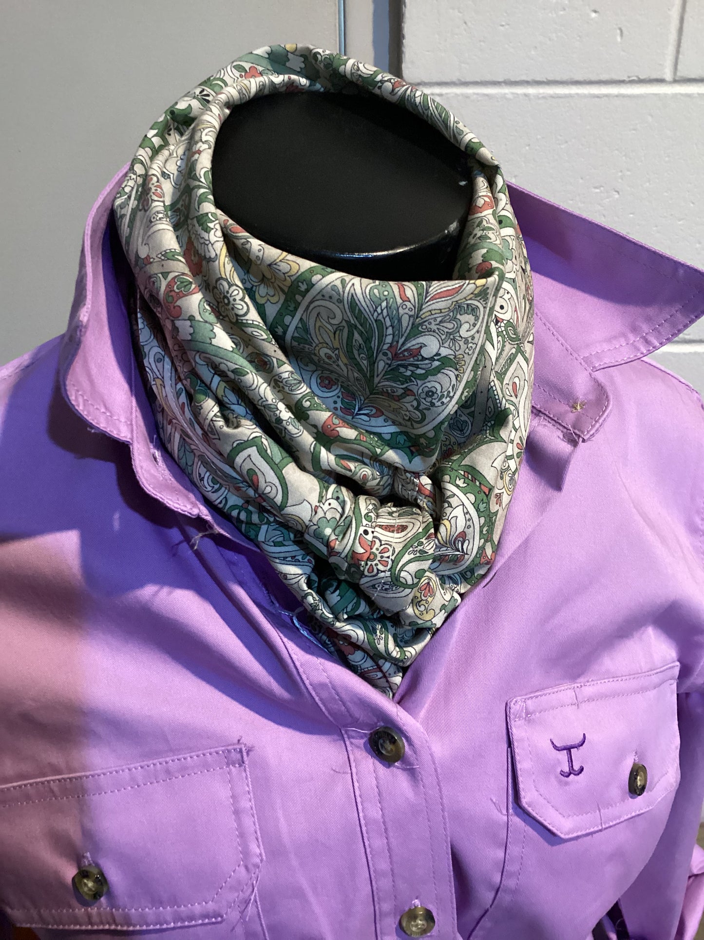 Red Lily Denim - Wild Rags - Nutwood Downs - light green Paisley