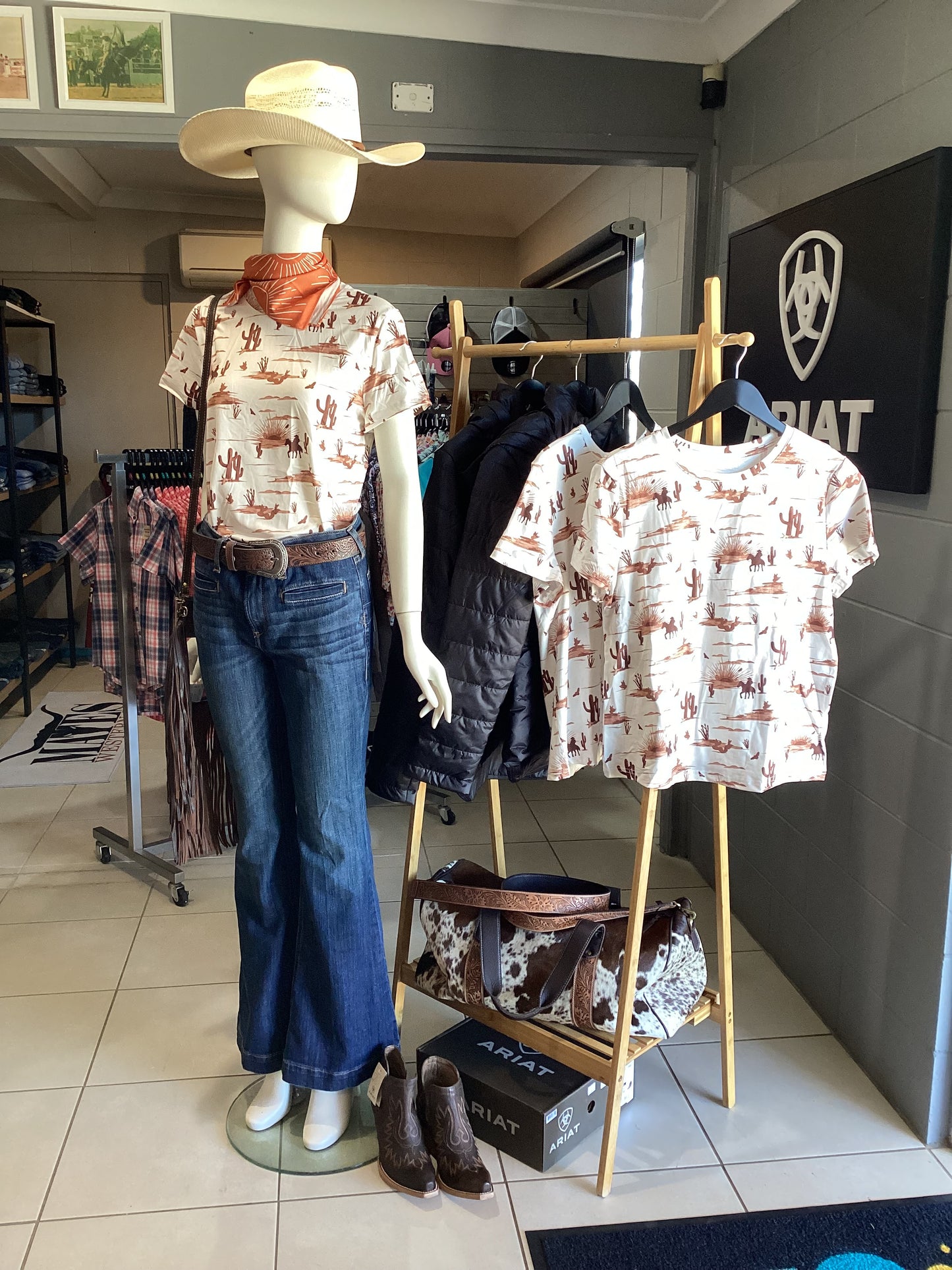 Western Desert Top casual Crew neck T-shirt