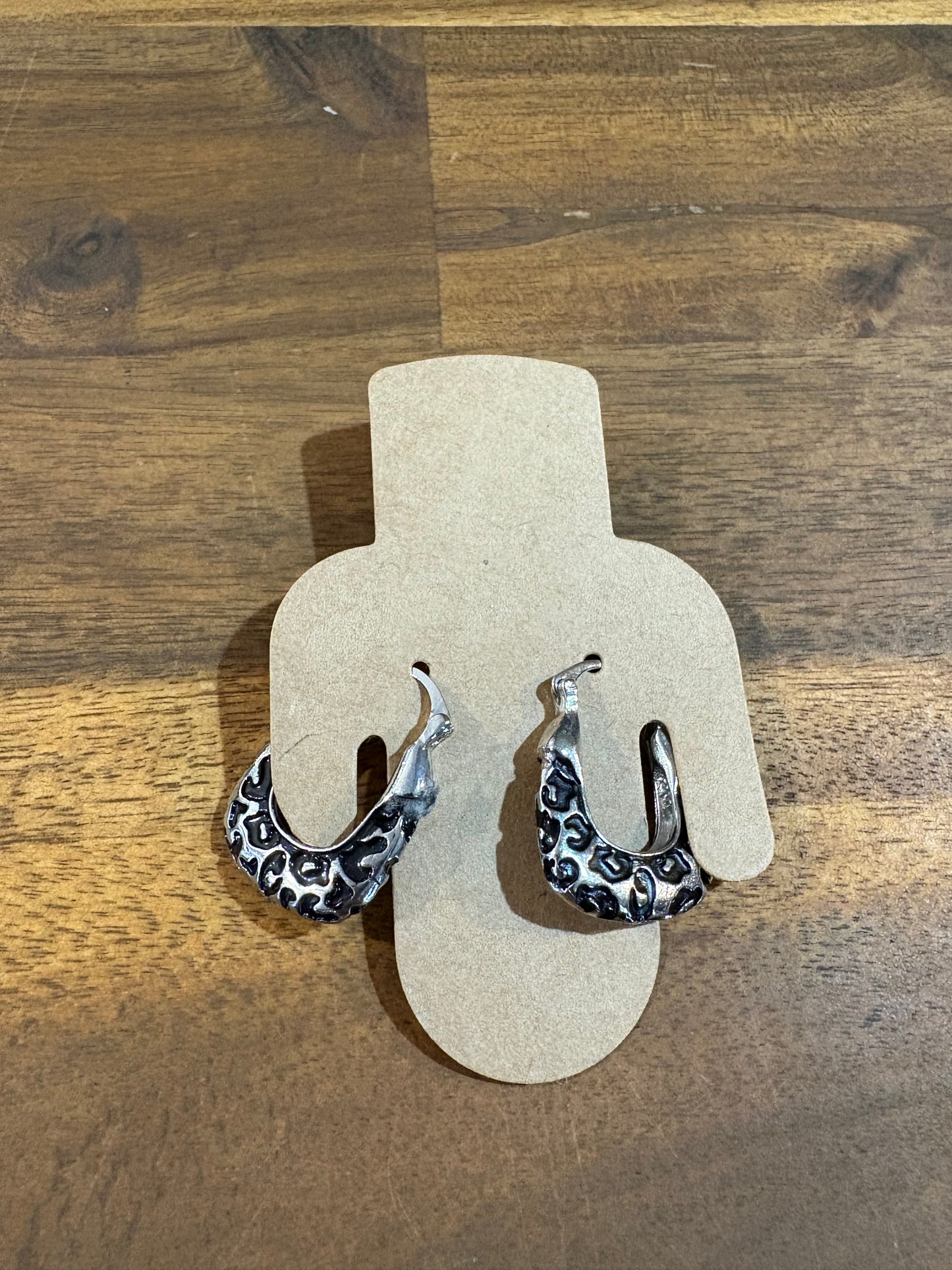 Western Earrings Silver Black print