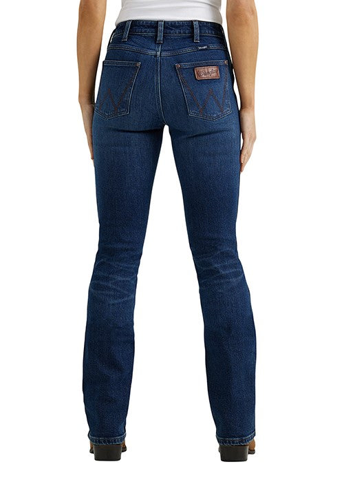 WRANGLER WOMENS HI RISE BOOT CUT JEAN 32 LEG