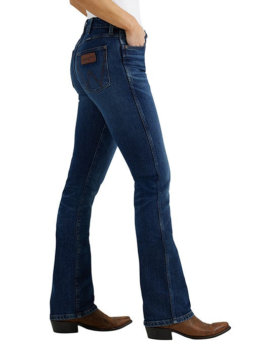 WRANGLER WOMENS HI RISE BOOT CUT JEAN 32 LEG
