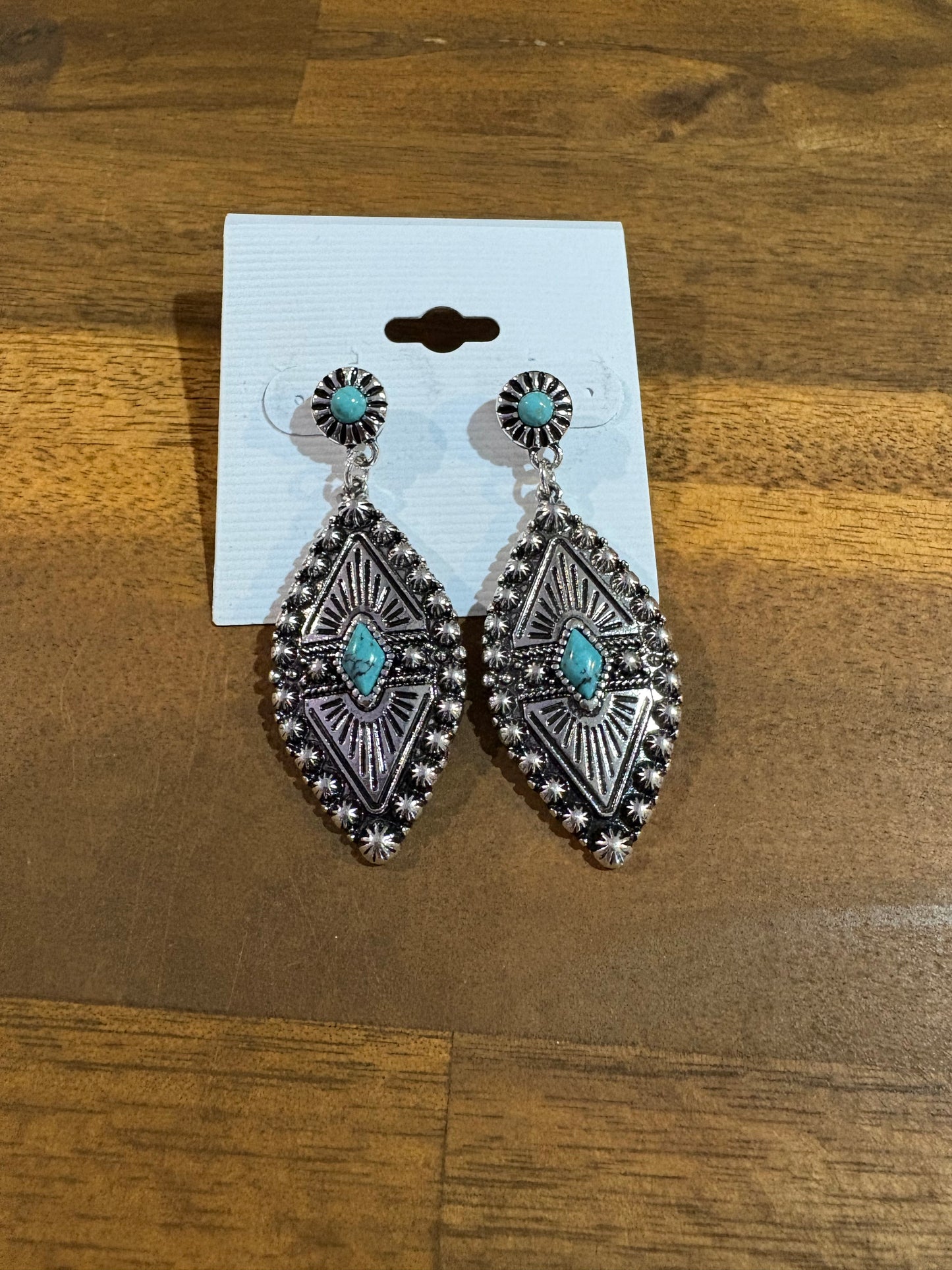 Western Earrings - Turquoise Diamond shape