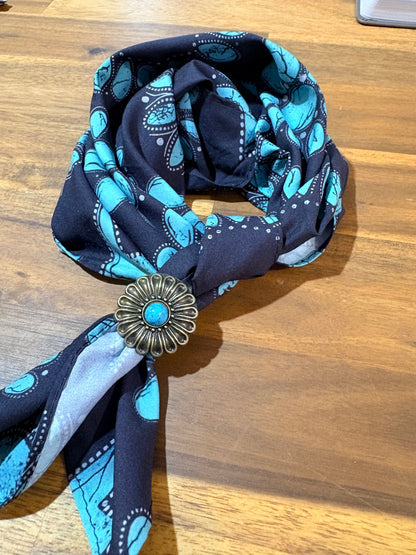 Western Style Leather Scarf Clips